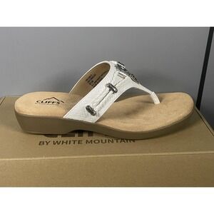 Cliffs By White Mountain Shoes Womens Size 6.5 White Bailee Wedge Thong Sandals